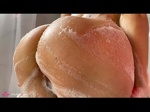 ❤️ Brünett masturbeerib tussu vibraatoriga intensiivse orgasmini duši all ☑ Pornovideo at us et.pinkporno.ru